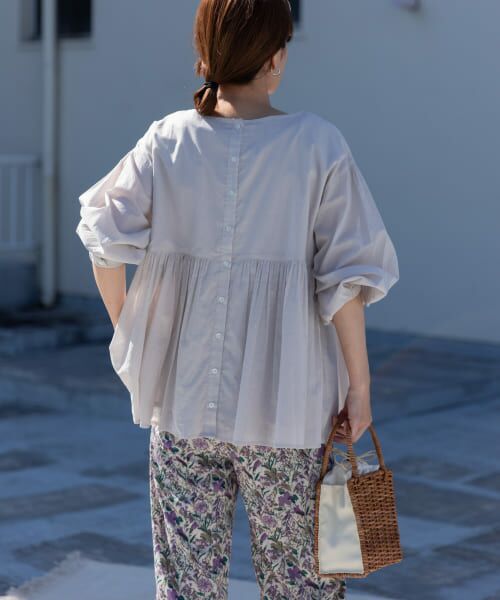 新品タグ付き♡DOORS コットンボイル2WAYギャザーブラウス✽L.beige