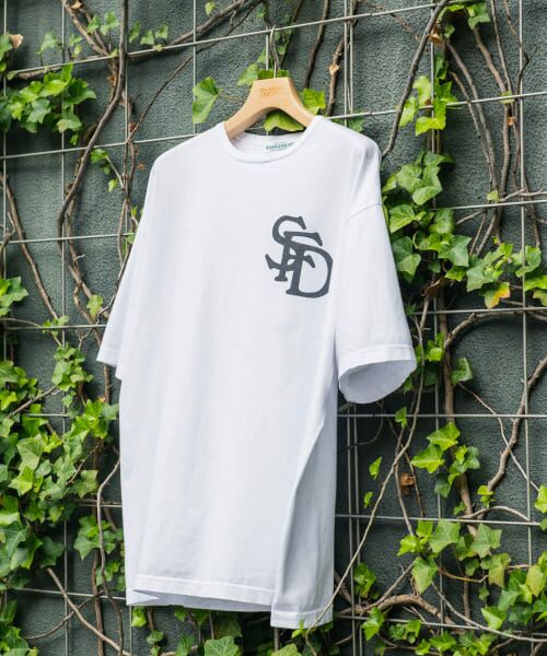 URBAN RESEARCH DOORS / アーバンリサーチ ドアーズ Tシャツ | 『別注』SASSAFRAS　SFD Logo T-shirts 1/2 | 詳細1