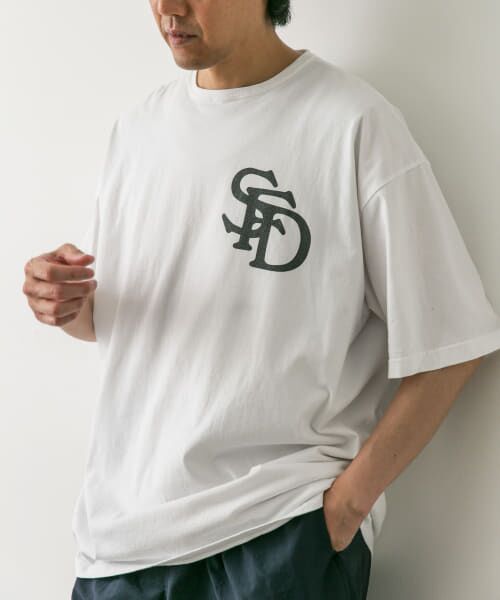 URBAN RESEARCH DOORS / アーバンリサーチ ドアーズ Tシャツ | 『別注』SASSAFRAS　SFD Logo T-shirts 1/2 | 詳細3