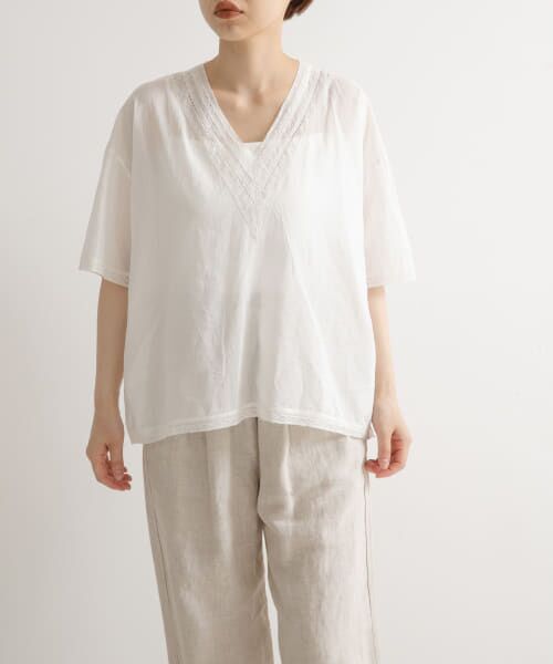 URBAN RESEARCH DOORS / アーバンリサーチ ドアーズ シャツ・ブラウス | SOIL　V-NECK LACE PULLOVER | 詳細1