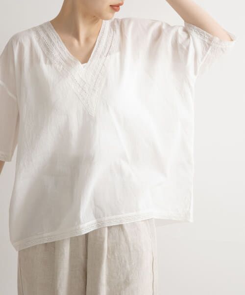 URBAN RESEARCH DOORS / アーバンリサーチ ドアーズ シャツ・ブラウス | SOIL　V-NECK LACE PULLOVER | 詳細4