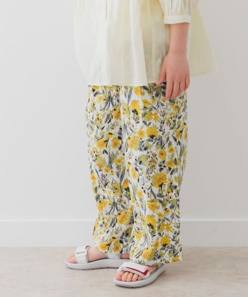 URBAN RESEARCH DOORS/アーバンリサーチ ドアーズ 『親子リンク』フラワープリントイージーパンツ(KIDS) YELLOW 135 URBAN RESEARCH DOORS/アーバンリサーチ ドアーズ 『親子リンク』フラワープリントイージーパンツ(KIDS) YELLOW 135