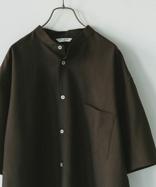 URBAN RESEARCH DOORS/アーバンリサーチ ドアーズ 『吸水速乾』セオアルファバンドカラーショートスリーブシャツ BROWN M URBAN RESEARCH DOORS/アーバンリサーチ ドアーズ 『吸水速乾』セオアルファバンドカラーショートスリーブシャツ BROWN M