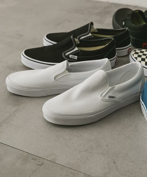 URBAN RESEARCH DOORS/アーバンリサーチ ドアーズ VANS UA Classic Slip-On ホワイト 9.5 URBAN RESEARCH DOORS/アーバンリサーチ ドアーズ VANS UA Classic Slip-On ホワイト 9.5