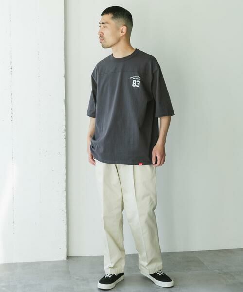 URBAN RESEARCH DOORS / アーバンリサーチ ドアーズ Tシャツ | 『別注』MANHATTAN PORTAGE×DOORS　フットボール オーバーサイズTシャツ | 詳細30