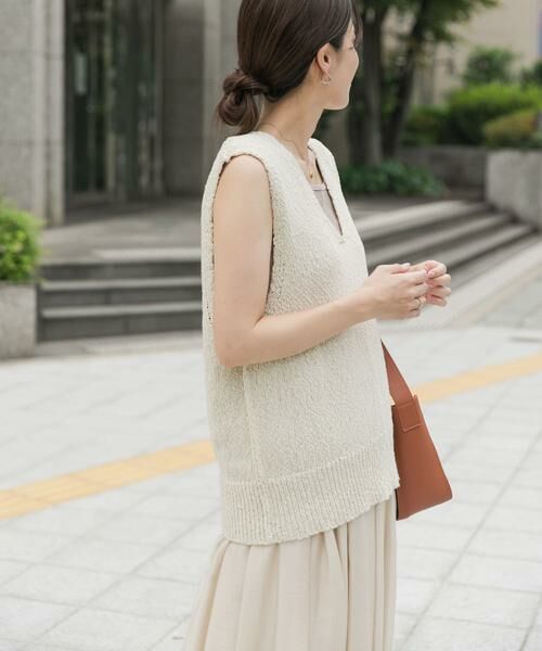 URBAN RESEARCH DOORS / アーバンリサーチ ドアーズ ベスト | コットンブークレ深Vベスト | 詳細24