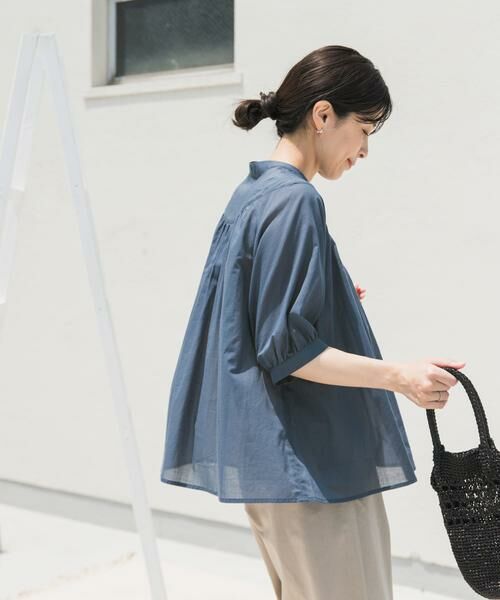 URBAN RESEARCH DOORS / アーバンリサーチ ドアーズ シャツ・ブラウス | コットンボイルV切替ギャザーブラウス | 詳細21