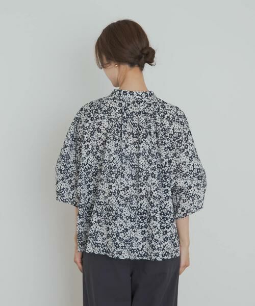 URBAN RESEARCH DOORS / アーバンリサーチ ドアーズ シャツ・ブラウス | フラワープリントドルマンブラウス | 詳細11