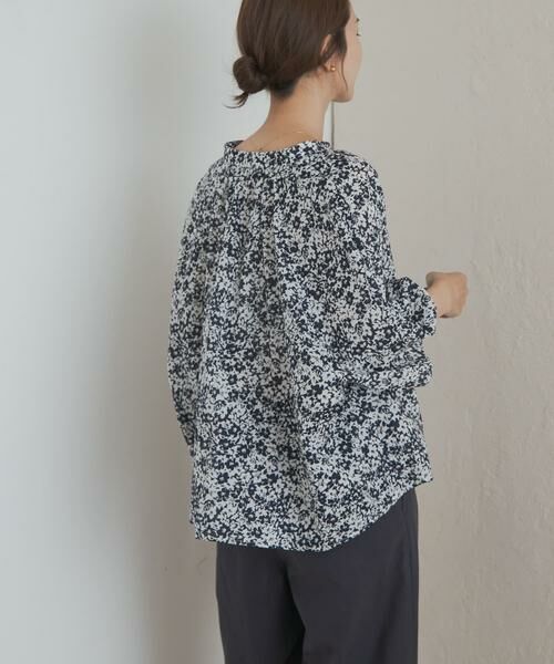 URBAN RESEARCH DOORS / アーバンリサーチ ドアーズ シャツ・ブラウス | フラワープリントドルマンブラウス | 詳細3