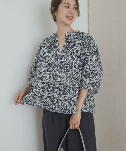 URBAN RESEARCH DOORS / アーバンリサーチ ドアーズ シャツ・ブラウス | フラワープリントドルマンブラウス | 詳細6