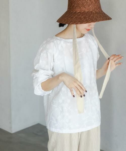 URBAN RESEARCH DOORS / アーバンリサーチ ドアーズ シャツ・ブラウス | 立体刺繍ブラウス | 詳細1