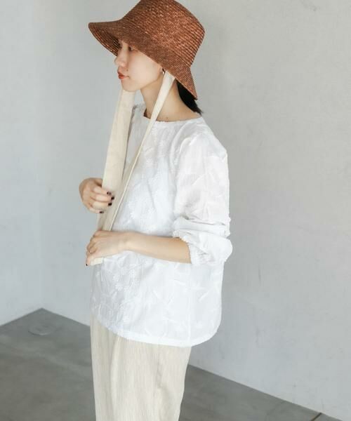 URBAN RESEARCH DOORS / アーバンリサーチ ドアーズ シャツ・ブラウス | 立体刺繍ブラウス | 詳細2