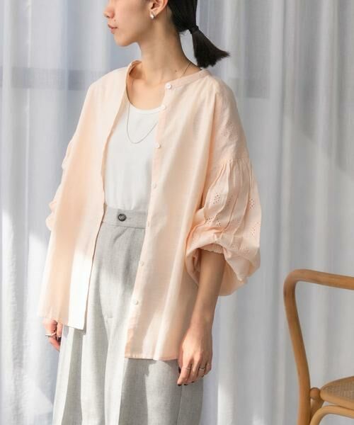 URBAN RESEARCH DOORS / アーバンリサーチ ドアーズ シャツ・ブラウス | 刺繍ボリュームスリーブブラウス | 詳細1