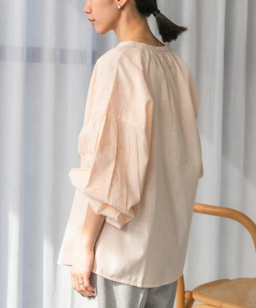 URBAN RESEARCH DOORS / アーバンリサーチ ドアーズ シャツ・ブラウス | 刺繍ボリュームスリーブブラウス | 詳細2