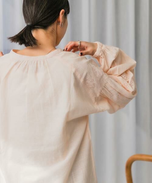 URBAN RESEARCH DOORS / アーバンリサーチ ドアーズ シャツ・ブラウス | 刺繍ボリュームスリーブブラウス | 詳細3