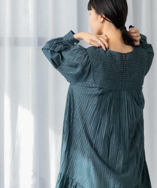 URBAN RESEARCH DOORS / アーバンリサーチ ドアーズ ワンピース | ラメストライプワンピース | 詳細12