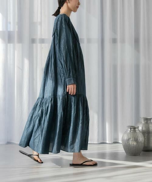 URBAN RESEARCH DOORS / アーバンリサーチ ドアーズ ワンピース | ラメストライプワンピース | 詳細9