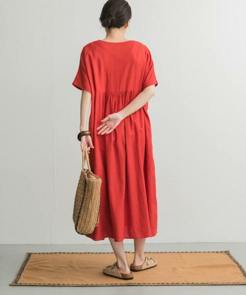 URBAN RESEARCH DOORS / アーバンリサーチ ドアーズ ワンピース | リネンレーヨンVネック切替ギャザーワンピース | 詳細6