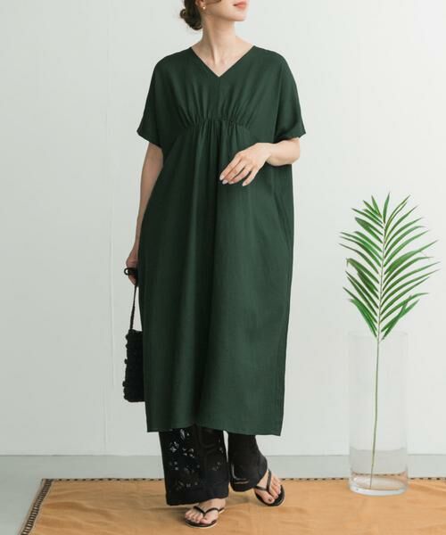 URBAN RESEARCH DOORS / アーバンリサーチ ドアーズ ワンピース | リネンレーヨンVネック切替ギャザーワンピース | 詳細17