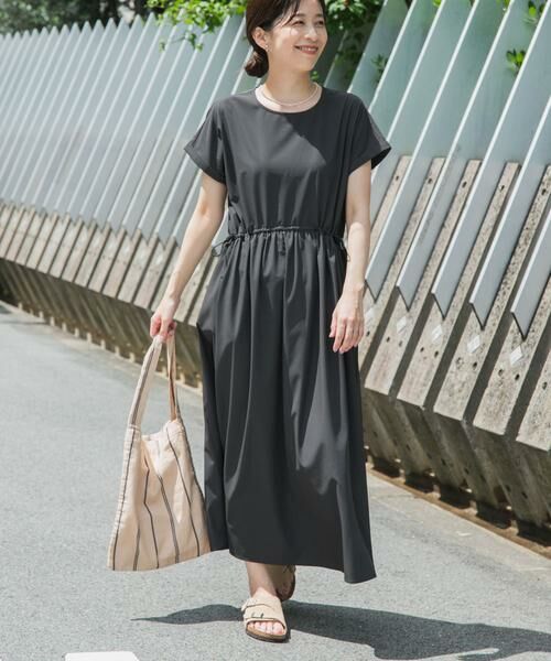 URBAN RESEARCH DOORS / アーバンリサーチ ドアーズ ワンピース | 『UR TECH』サマシェアウエストドロストワンピース | 詳細13