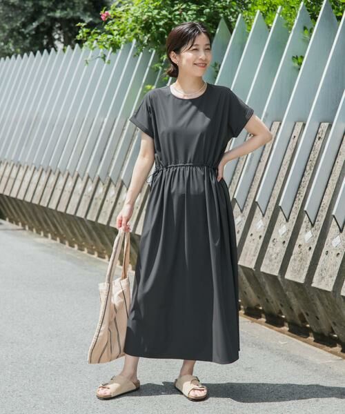 URBAN RESEARCH DOORS / アーバンリサーチ ドアーズ ワンピース | 『UR TECH』サマシェアウエストドロストワンピース | 詳細16