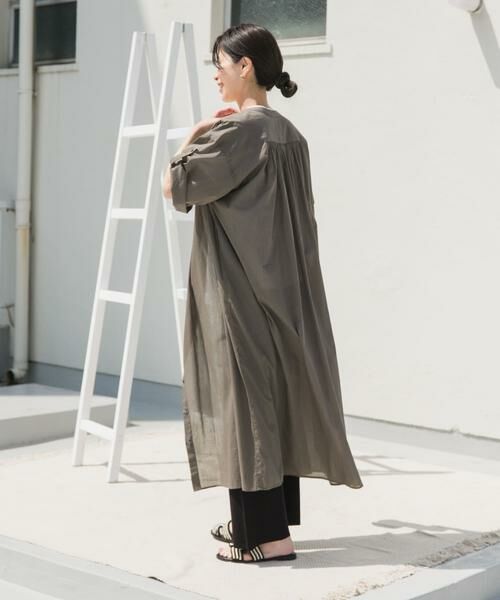 URBAN RESEARCH DOORS / アーバンリサーチ ドアーズ ワンピース | コットンボイルロールアップハーフスリーブワンピース | 詳細19