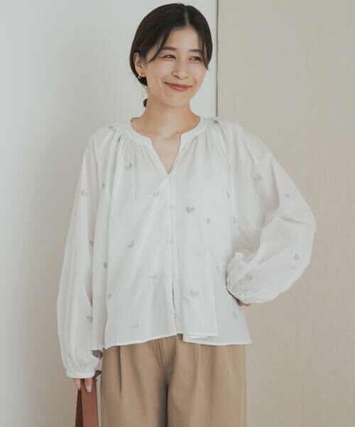 URBAN RESEARCH DOORS / アーバンリサーチ ドアーズ シャツ・ブラウス | リーフモチーフラメ刺繍ブラウス | 詳細2