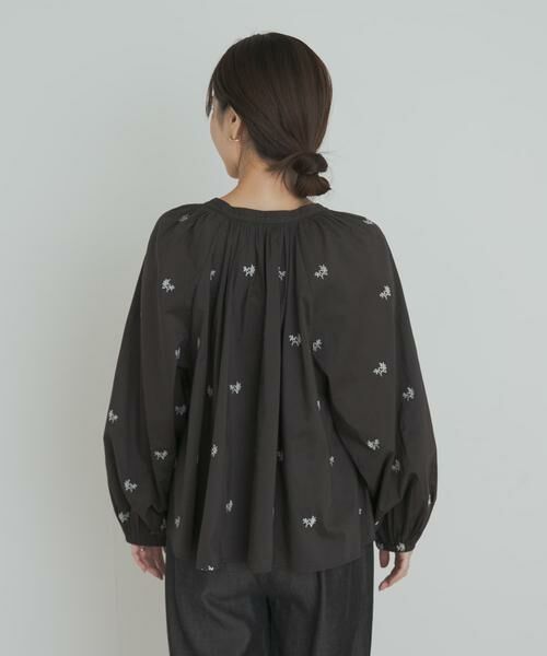 URBAN RESEARCH DOORS / アーバンリサーチ ドアーズ シャツ・ブラウス | リーフモチーフラメ刺繍ブラウス | 詳細19