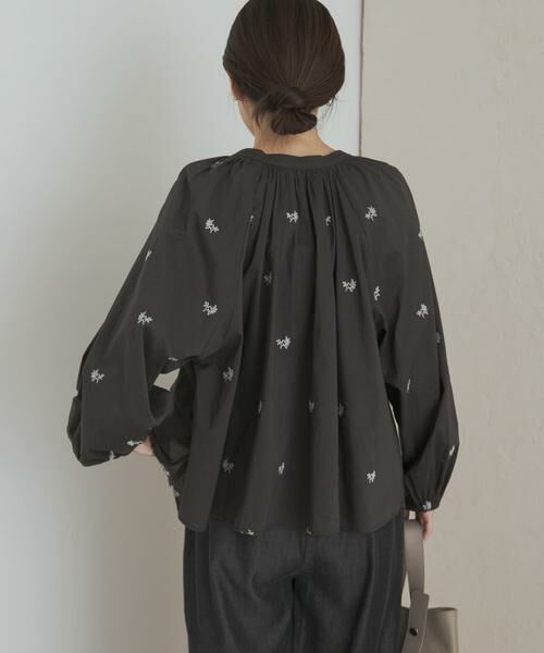 URBAN RESEARCH DOORS / アーバンリサーチ ドアーズ シャツ・ブラウス | リーフモチーフラメ刺繍ブラウス | 詳細12
