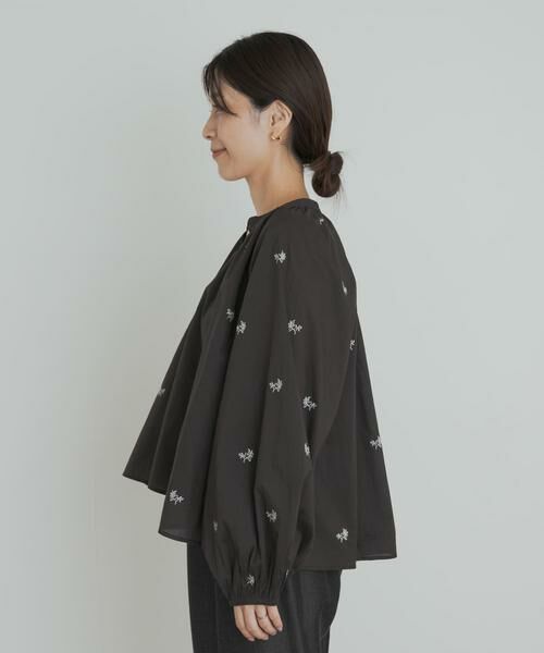 URBAN RESEARCH DOORS / アーバンリサーチ ドアーズ シャツ・ブラウス | リーフモチーフラメ刺繍ブラウス | 詳細18