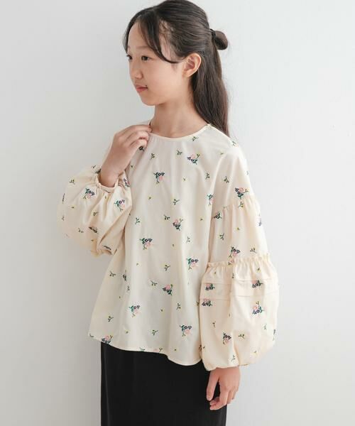 URBAN RESEARCH DOORS / アーバンリサーチ ドアーズ トップス | 『WEB/一部店舗限定』フラワー刺繍袖ボリュームブラウス(KIDS) | 詳細1