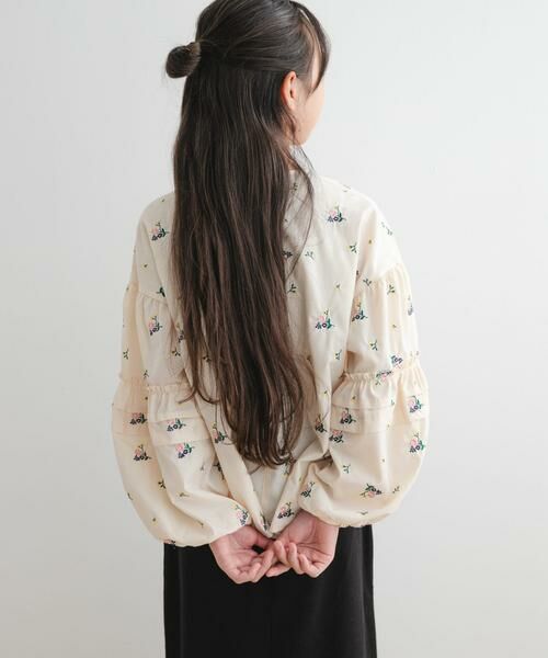 URBAN RESEARCH DOORS / アーバンリサーチ ドアーズ トップス | 『WEB/一部店舗限定』フラワー刺繍袖ボリュームブラウス(KIDS) | 詳細3