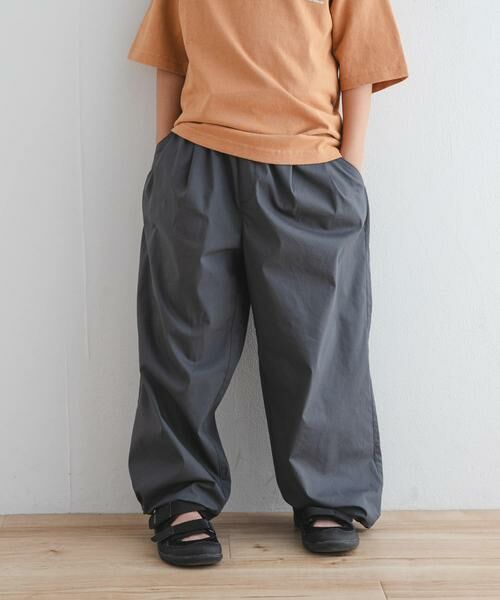URBAN RESEARCH DOORS/アーバンリサーチ ドアーズ 吸水速乾ウエストタックパンツ(KIDS) チャコールグレー 120 URBAN RESEARCH DOORS/アーバンリサーチ ドアーズ 吸水速乾ウエストタックパンツ(KIDS) チャコールグレー 120