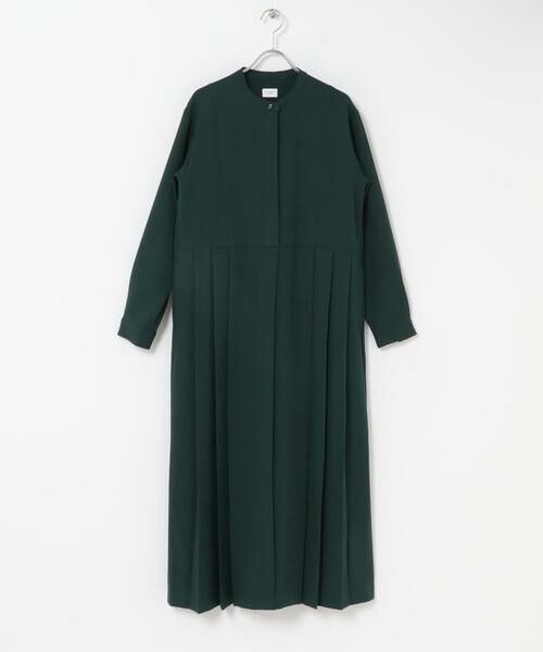 新品未使用　⭐️カタログ掲載配色切替デザインワンピース alotta（アロッタ）の「線画タッチ花柄ギャザー切替ワンピース