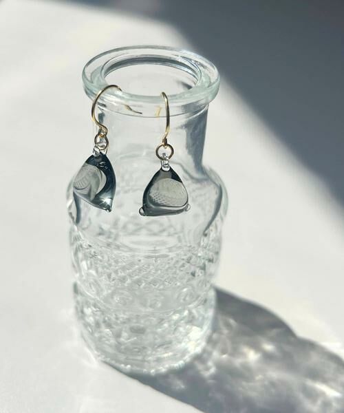 URBAN RESEARCH DOORS / アーバンリサーチ ドアーズ ピアス・イヤリング | 『別注』HARIO Lampwork Factory×DOORS　テトラグレーピアス | 詳細1