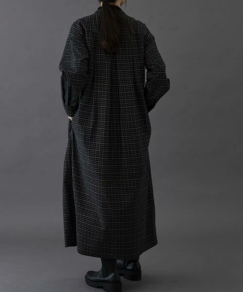 URBAN RESEARCH DOORS / アーバンリサーチ ドアーズ ワンピース | FORK&SPOON　タックデザインワンピース | 詳細4