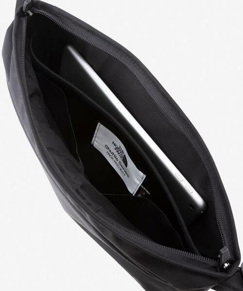 URBAN RESEARCH DOORS / アーバンリサーチ ドアーズ ショルダーバッグ | THE NORTH FACE　Shuttle Shoulder Pouch | 詳細4