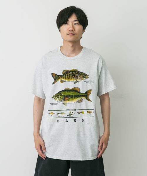 URBAN RESEARCH DOORS / アーバンリサーチ ドアーズ Tシャツ | LIBERTY GRAPHICS　Bass & Flies | 詳細1