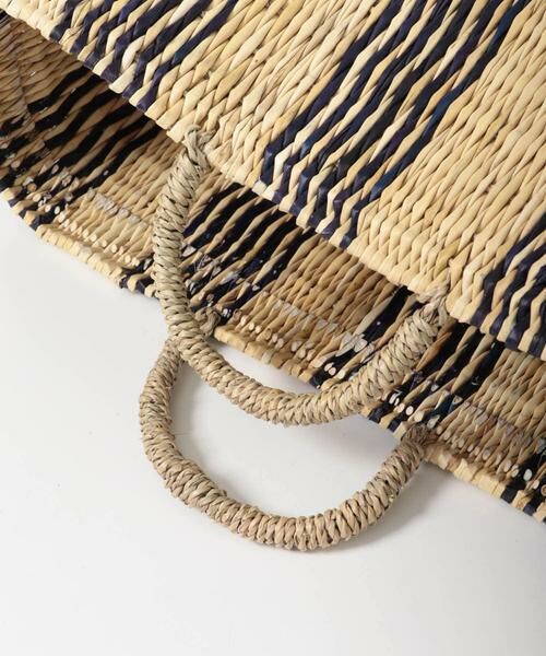 URBAN RESEARCH DOORS / アーバンリサーチ ドアーズ インテリア・インテリア雑貨 | アフリカンスクエア　ストロー横長カゴL ドームハンドル柄2 | 詳細4