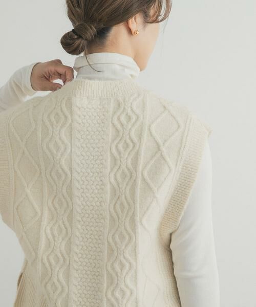 URBAN RESEARCH DOORS / アーバンリサーチ ドアーズ ベスト | ケーブル柄ニットベスト | 詳細3