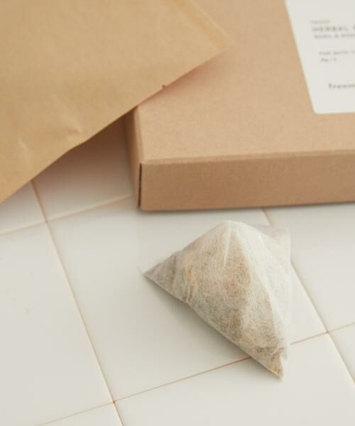 URBAN RESEARCH DOORS / アーバンリサーチ ドアーズ その他コスメ | freemom　ハーバルバス B&R 8g×2P | 詳細1