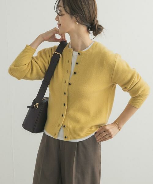 URBAN RESEARCH DOORS / アーバンリサーチ ドアーズ カーディガン・ボレロ | ウールサテン釦コンパクトカーディガン（イエロー）