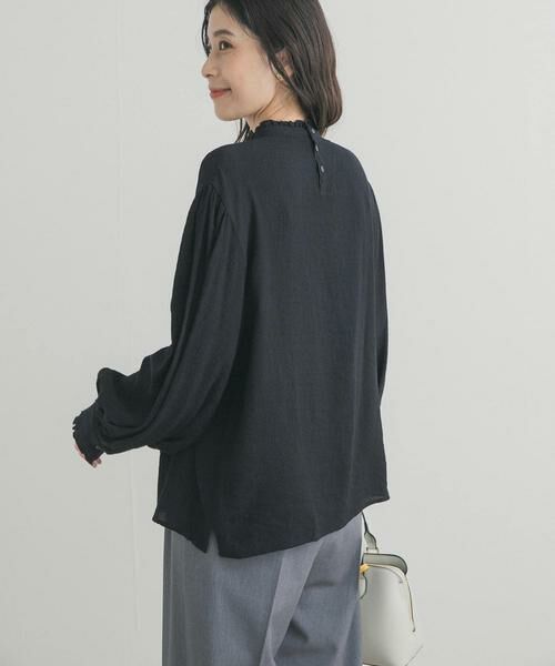 URBAN RESEARCH DOORS / アーバンリサーチ ドアーズ シャツ・ブラウス | ピンタックフリルスタンドカラーブラウス | 詳細9