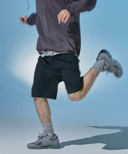 URBAN RESEARCH DOORS / アーバンリサーチ ドアーズ ショート・ハーフ・半端丈パンツ | 『UR TECH』 サマシェア イージーショーツ（チャコールグレー）