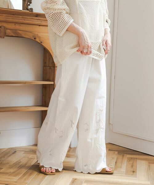 URBAN RESEARCH DOORS / アーバンリサーチ ドアーズ その他パンツ | エンブロイダリーレースイージーパンツ（オフホワイト）
