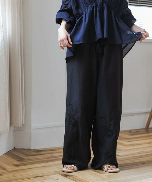 URBAN RESEARCH DOORS / アーバンリサーチ ドアーズ その他パンツ | エンブロイダリーレースイージーパンツ | 詳細13