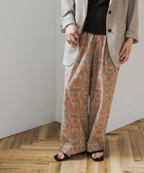 URBAN RESEARCH DOORS / アーバンリサーチ ドアーズ その他パンツ | アソートプリントイージーパンツ（ベージュ）