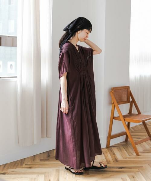 URBAN RESEARCH DOORS / アーバンリサーチ ドアーズ ワンピース | ピンタックギャザーワンピース | 詳細1