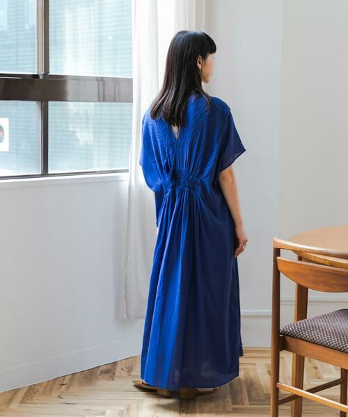 URBAN RESEARCH DOORS / アーバンリサーチ ドアーズ ワンピース | ピンタックギャザーワンピース | 詳細12