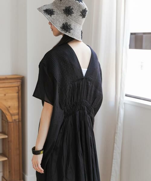URBAN RESEARCH DOORS / アーバンリサーチ ドアーズ ワンピース | ピンタックギャザーワンピース | 詳細28